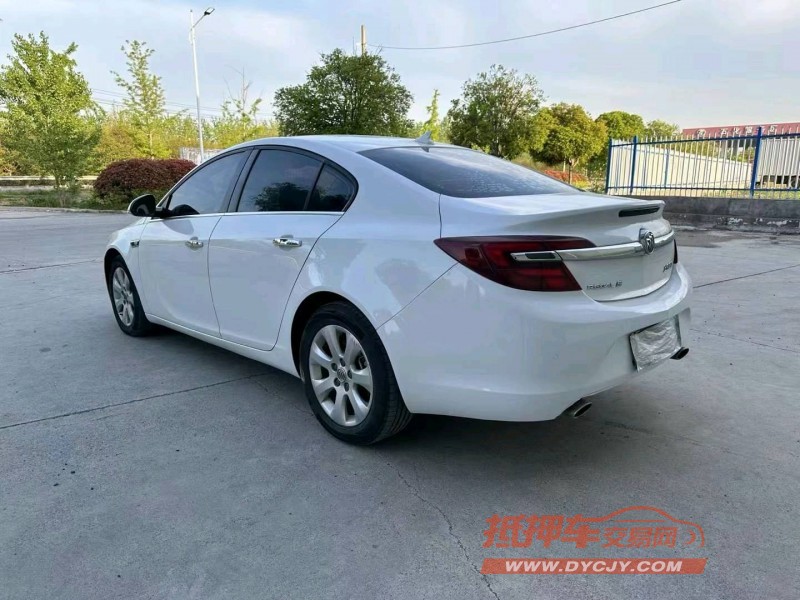 徐州17年别克君威8