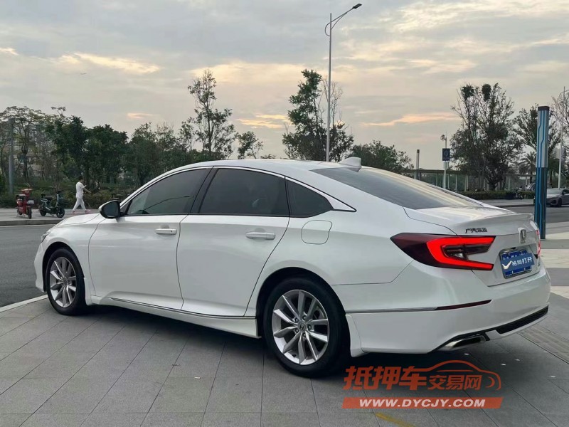 东莞22年本田雅阁7