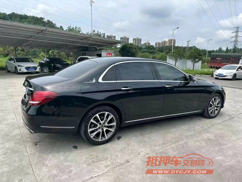 重庆18年奔驰E9