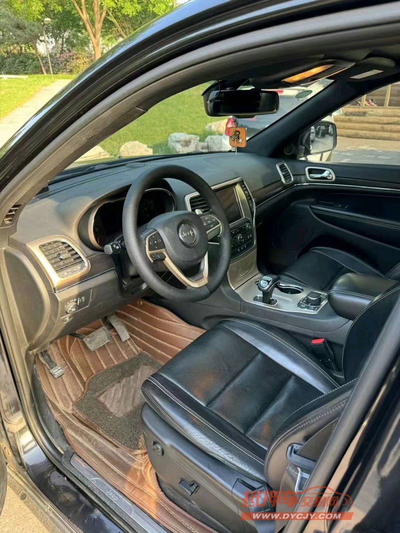 邢台15年Jeep大切诺基4