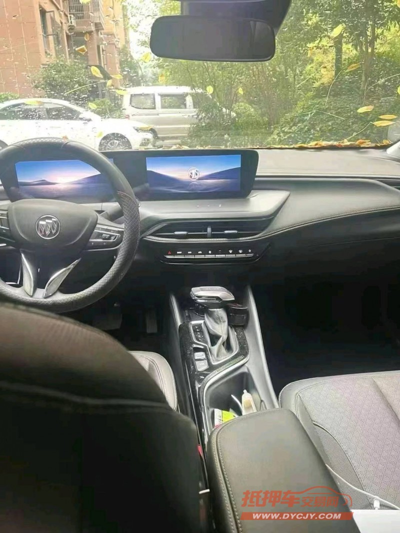 武汉23年别克威朗3