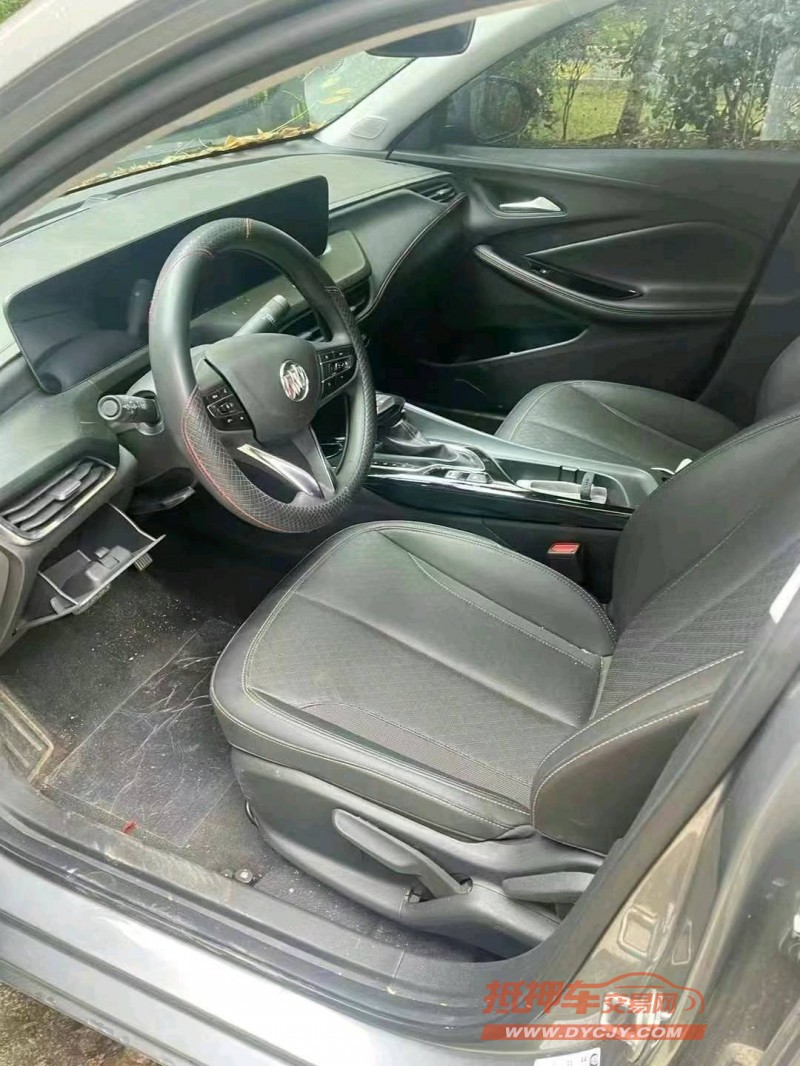 武汉23年别克威朗5