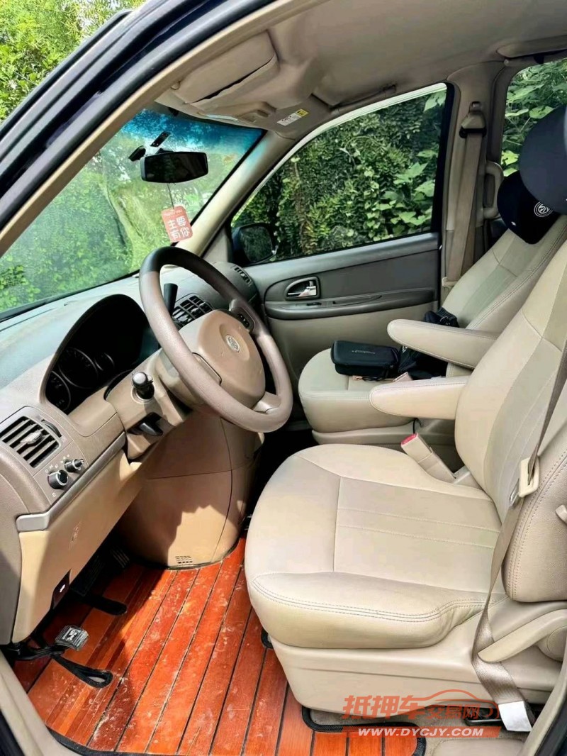 济宁16年别克GL85