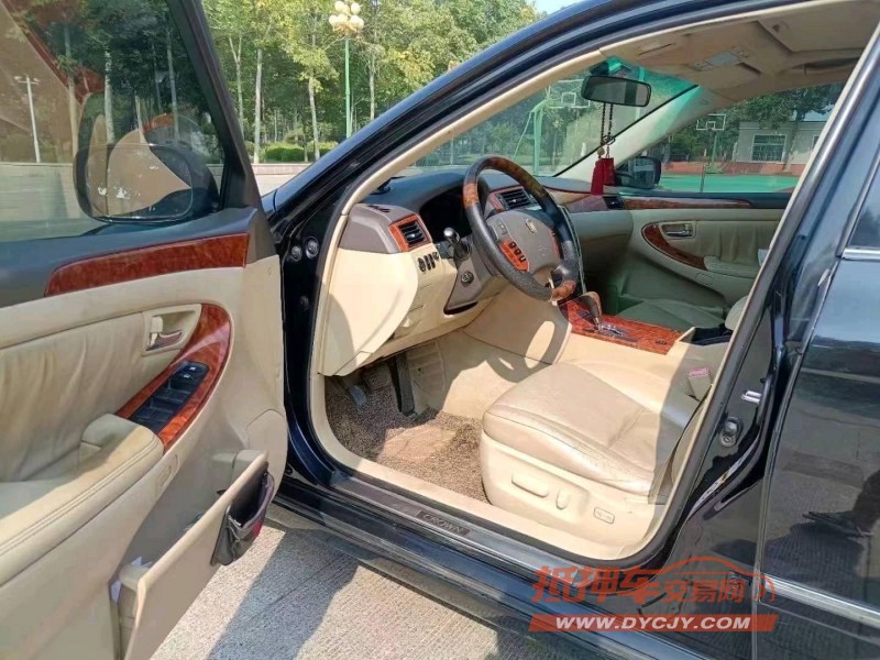 潍坊07年丰田皇冠6