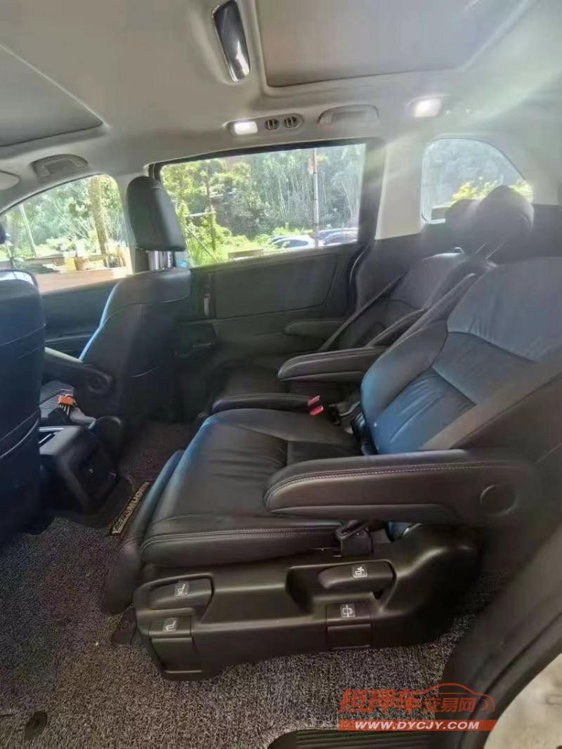 济宁21年本田奥德赛6