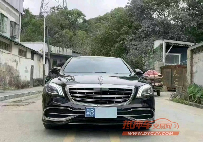 广州17年奔驰迈巴赫S级1