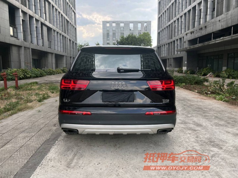 重庆17年奥迪Q79