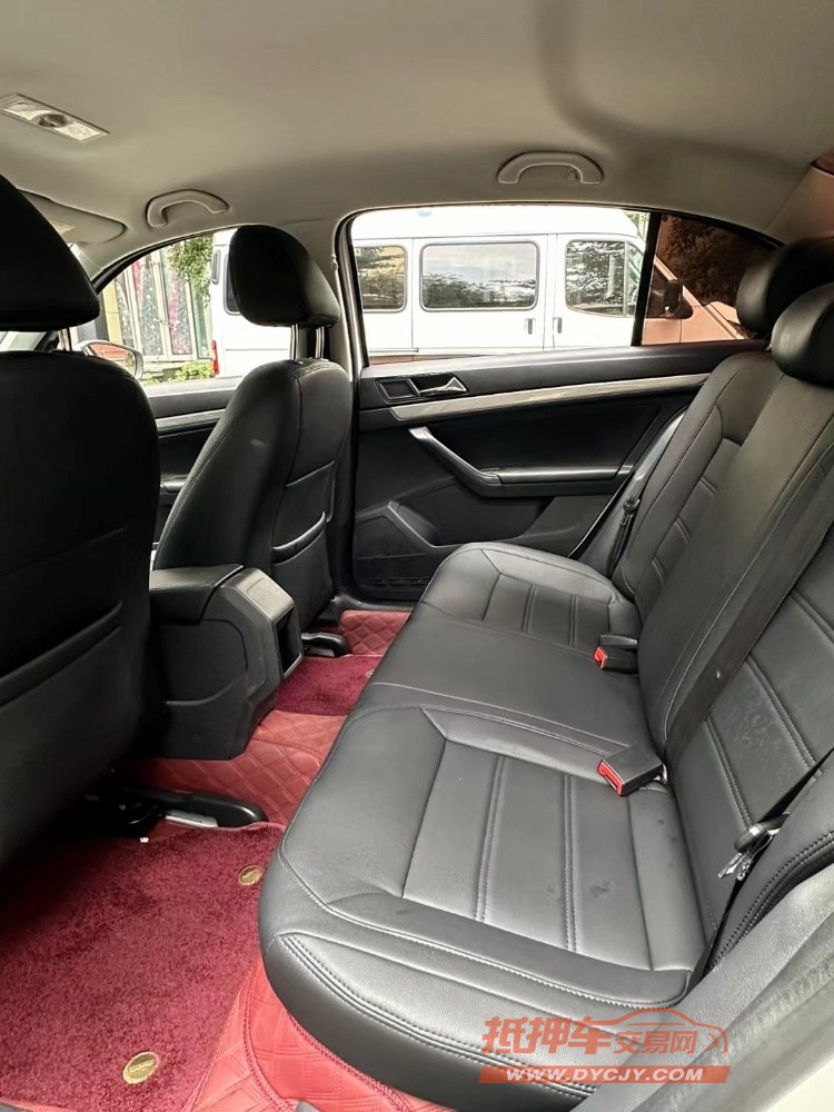 成都18年大众朗逸7