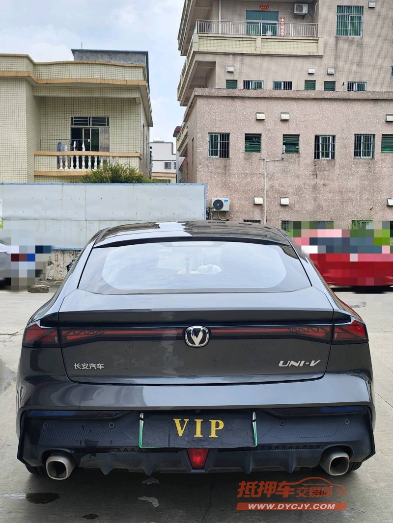 中山23年长安汽车UNI-V5