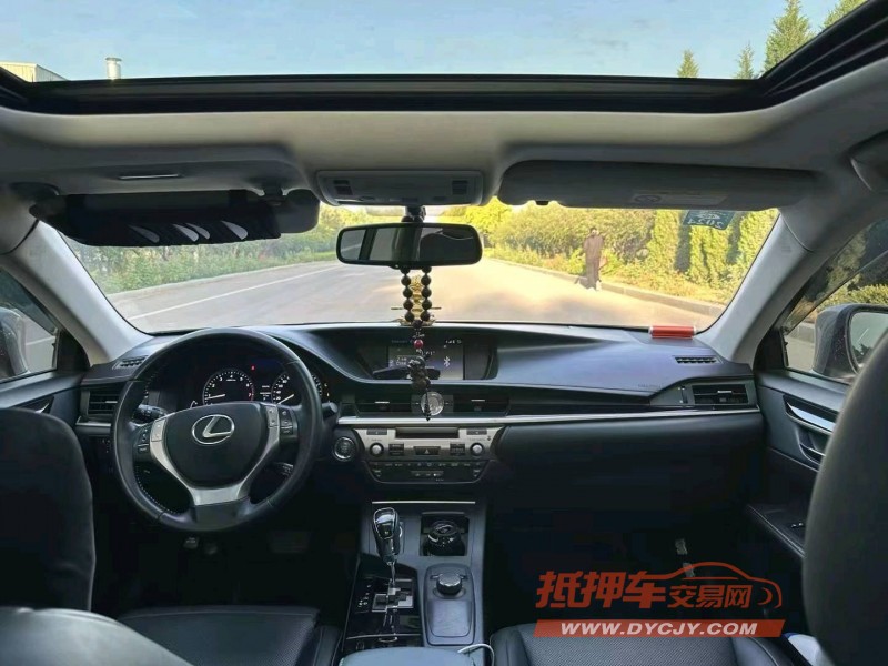 济南14年雷克萨斯ES6