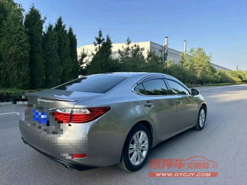 济南14年雷克萨斯ES8