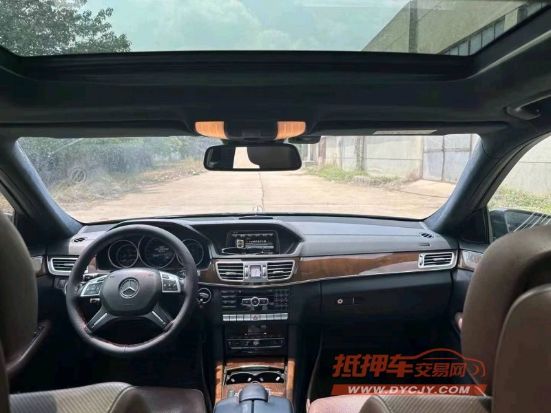 济南14年奔驰E4