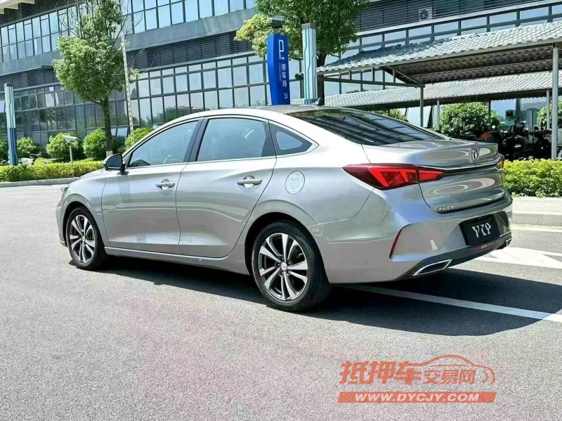 东莞20年长安汽车逸动8