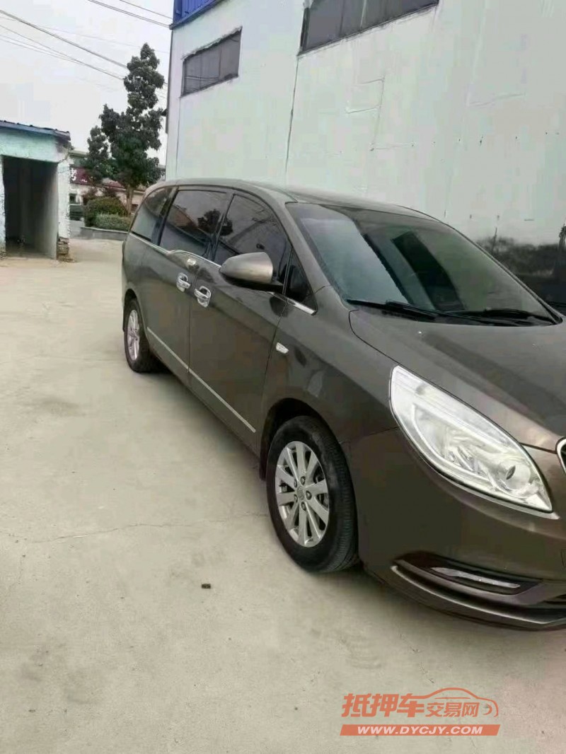 青岛17年别克GL82