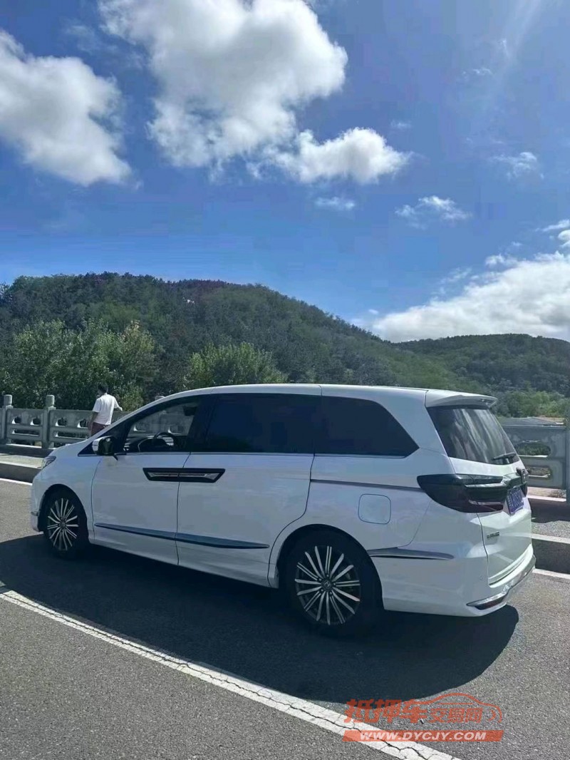 青岛22年本田艾力绅7