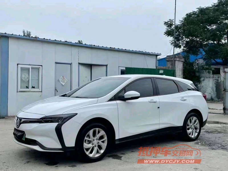 济宁24年别克微蓝2