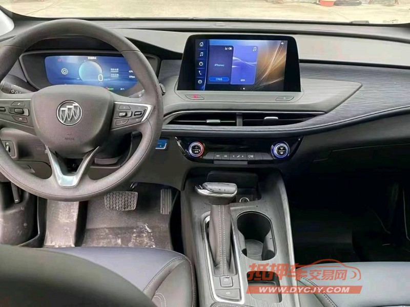 济宁24年别克微蓝4