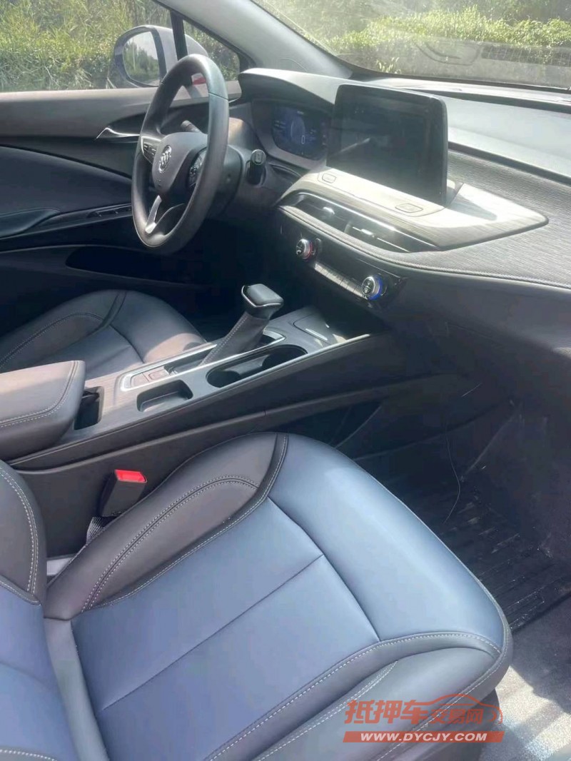 济宁24年别克微蓝5