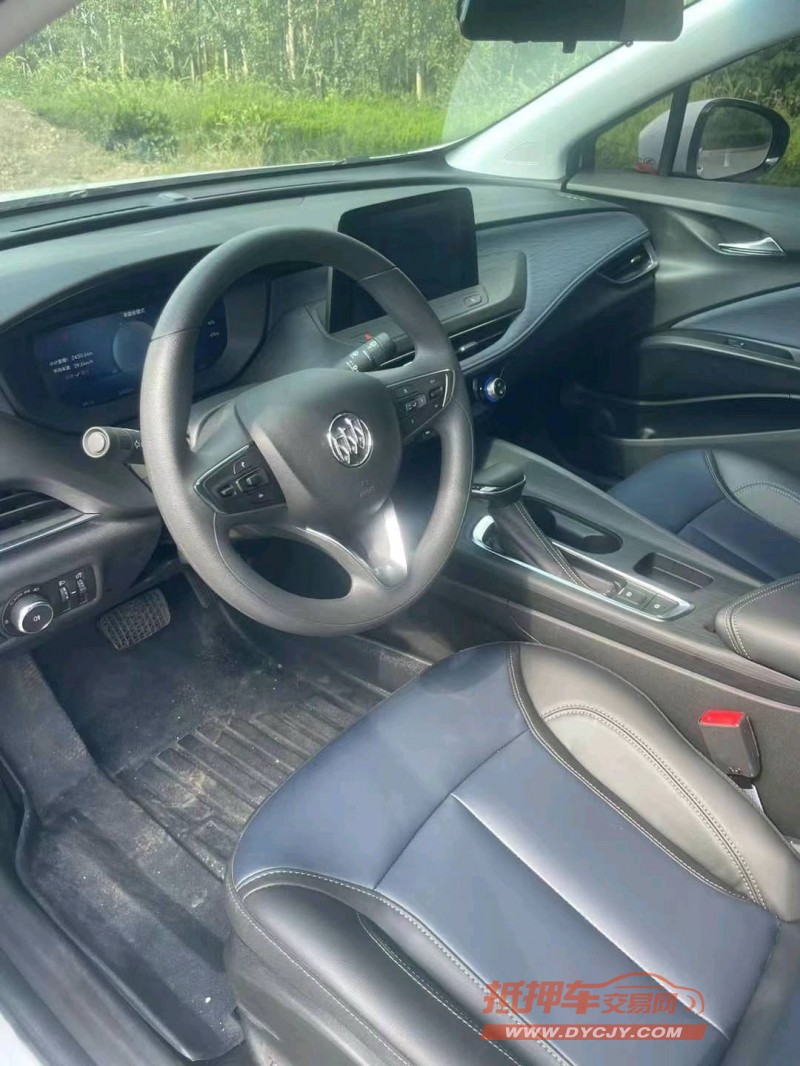 济宁24年别克微蓝6
