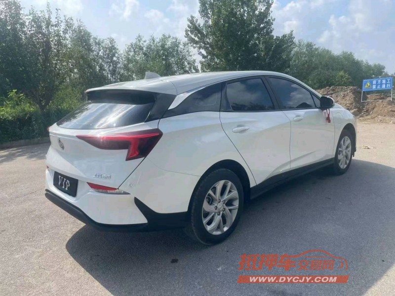 济宁24年别克微蓝8