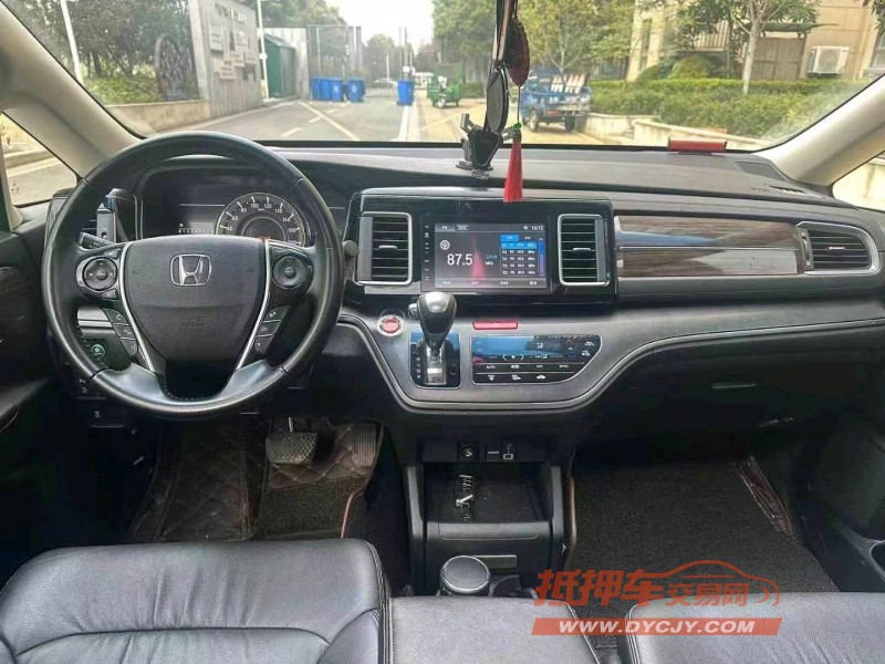 苏州18年本田艾力绅5