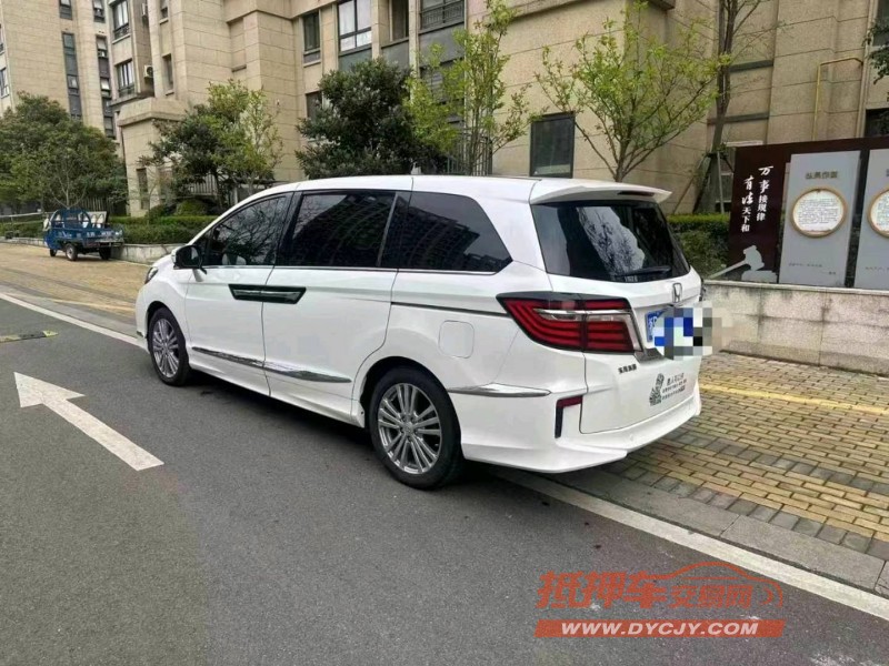 苏州18年本田艾力绅8