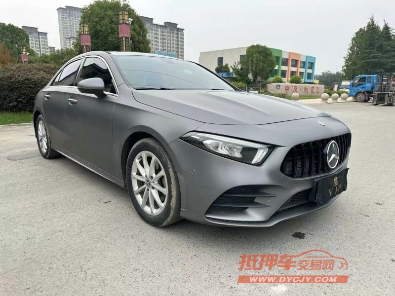 徐州19年奔驰A2