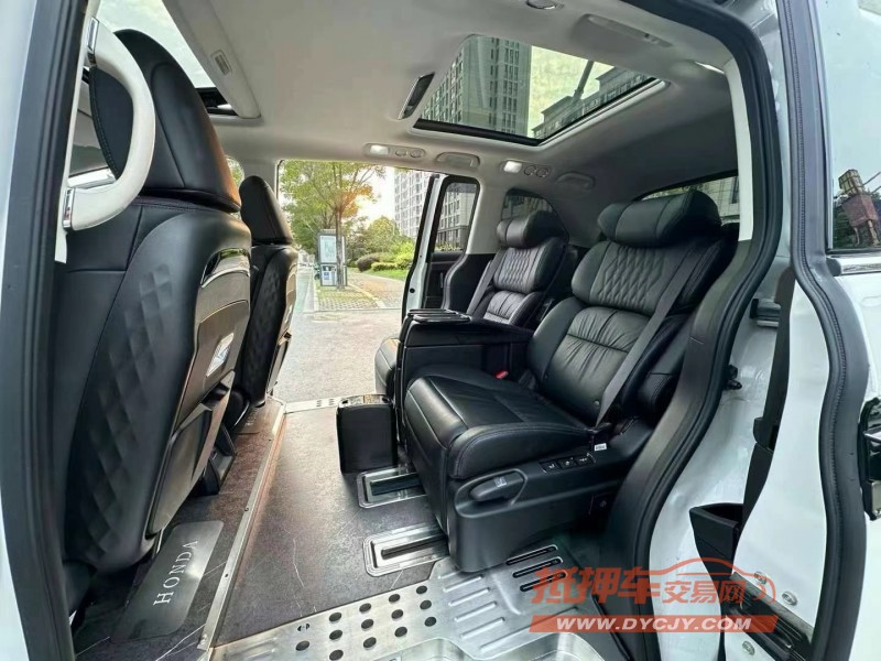 徐州22年本田艾力绅8