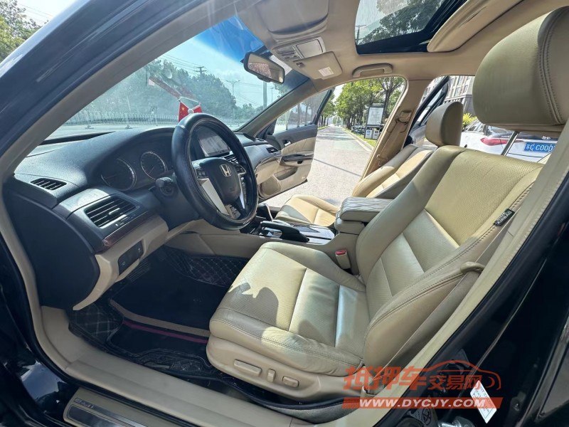 徐州13年本田雅阁6