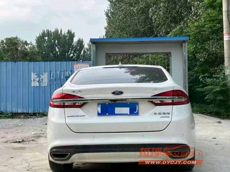 青岛17年福特蒙迪欧9