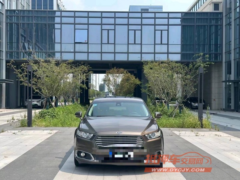 青岛16年福特金牛座1