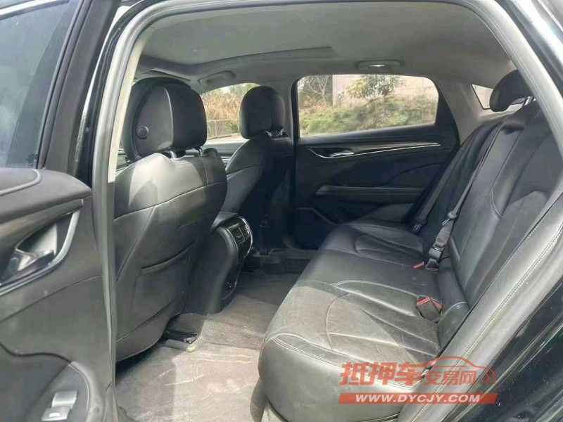 重庆17年别克君越6