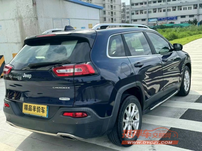 中山16年Jeep自由光4