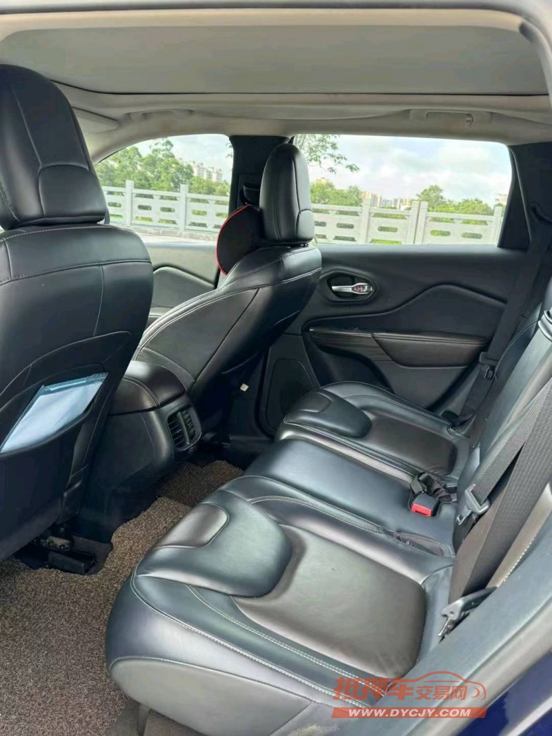 中山16年Jeep自由光7