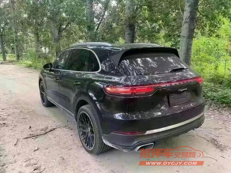 潍坊18年保时捷卡宴7