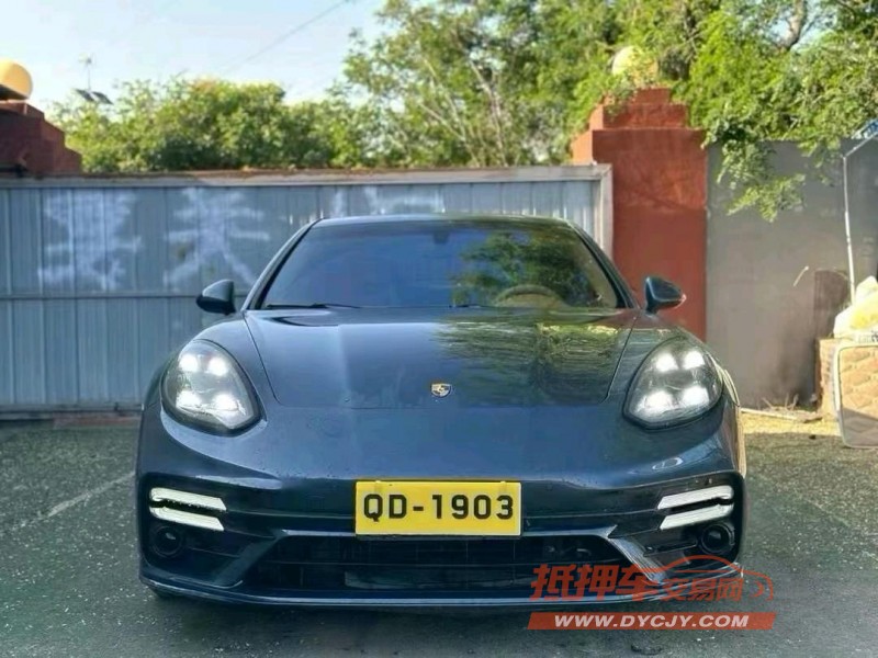 潍坊12年保时捷帕拉梅拉1