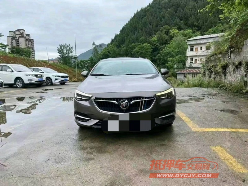 重庆17年别克君威1