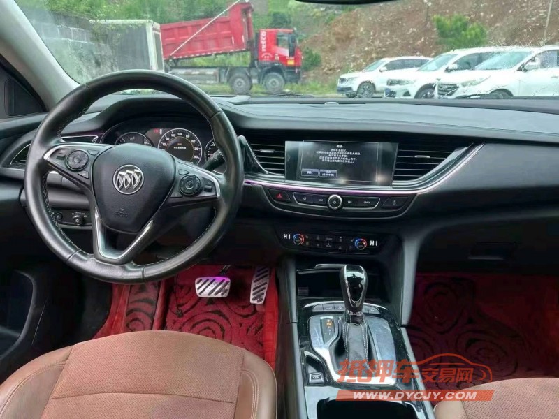 重庆17年别克君威3