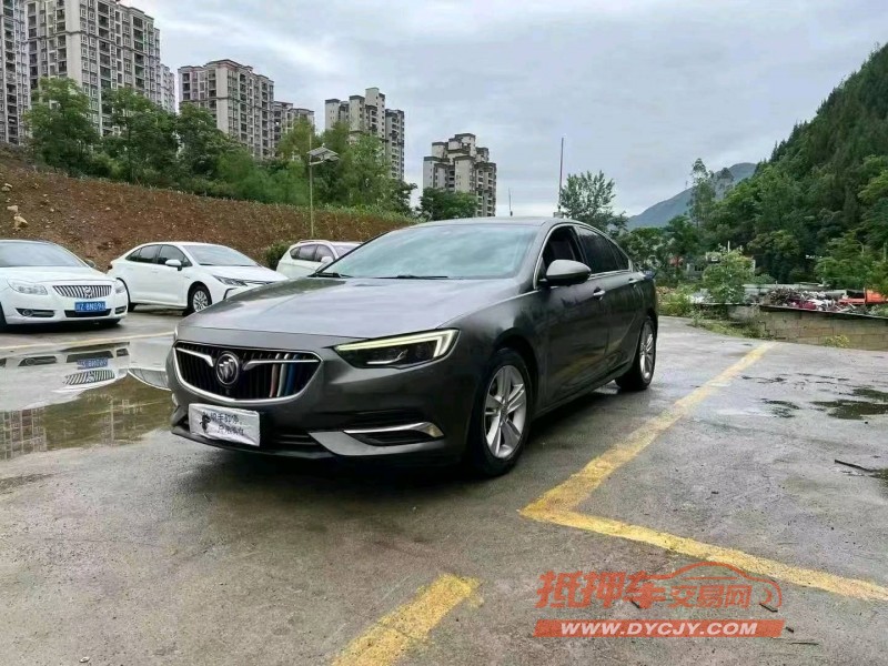 重庆17年别克君威5