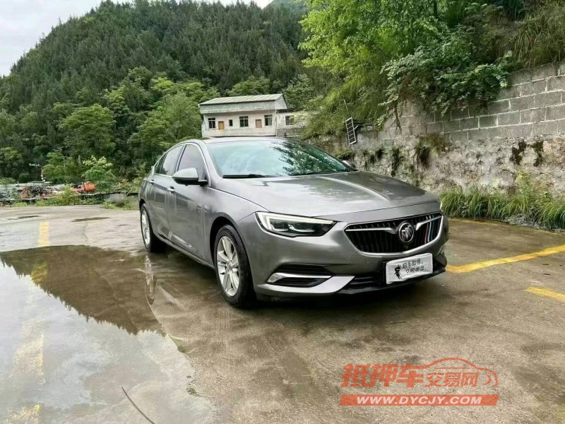 重庆17年别克君威7