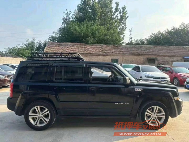 菏泽15年Jeep自由客3