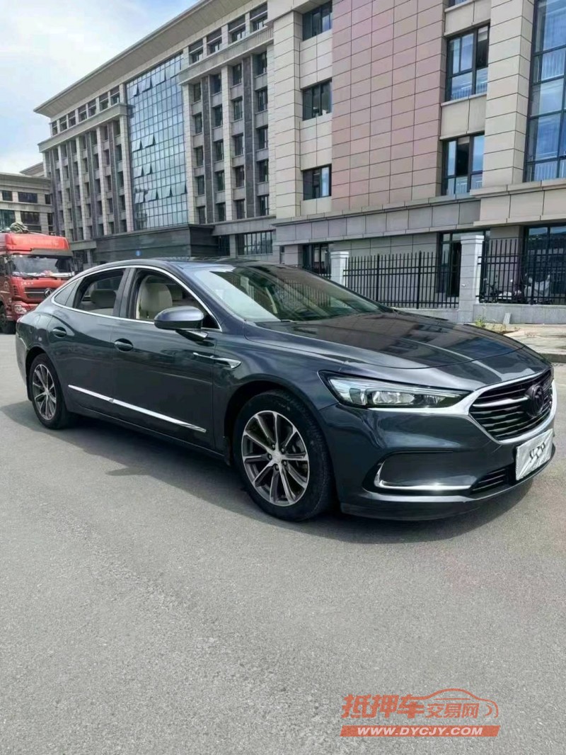 重庆20年别克君越3