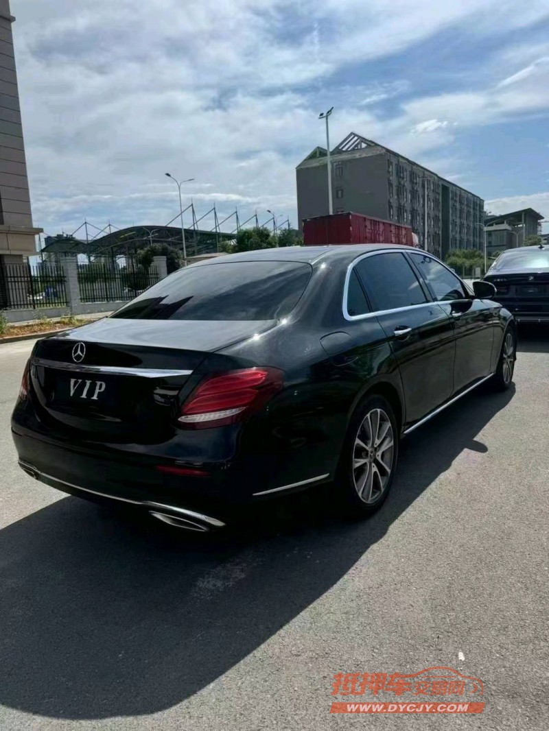 重庆18年奔驰E9