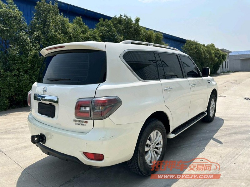 盐城18年日产途乐8