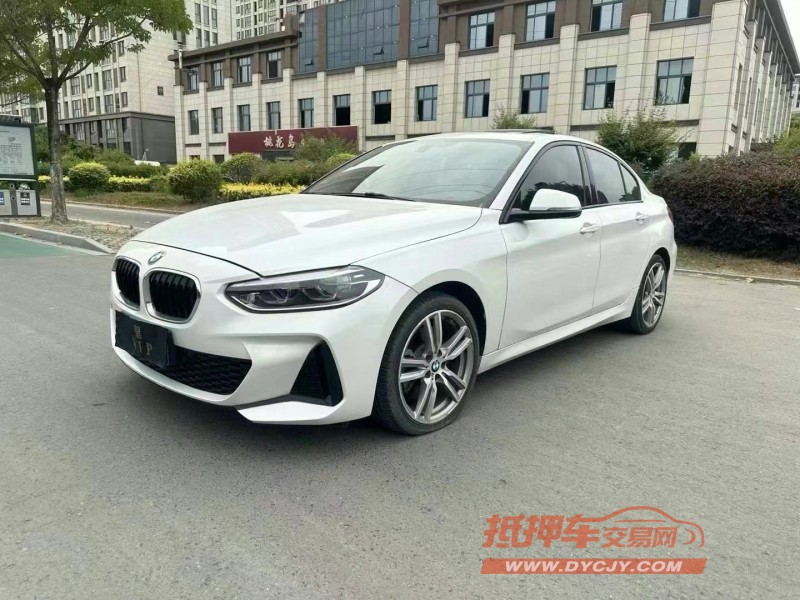 徐州19年宝马1系3
