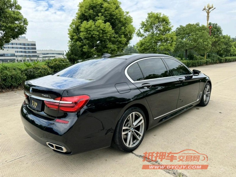 盐城18年宝马7系4