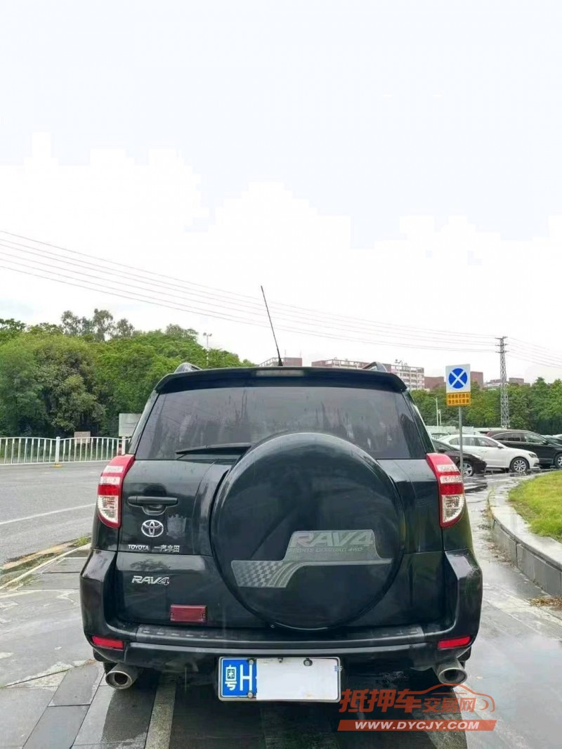佛山11年丰田RAV49