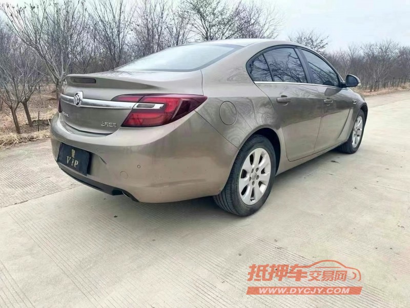 徐州17年别克君威5