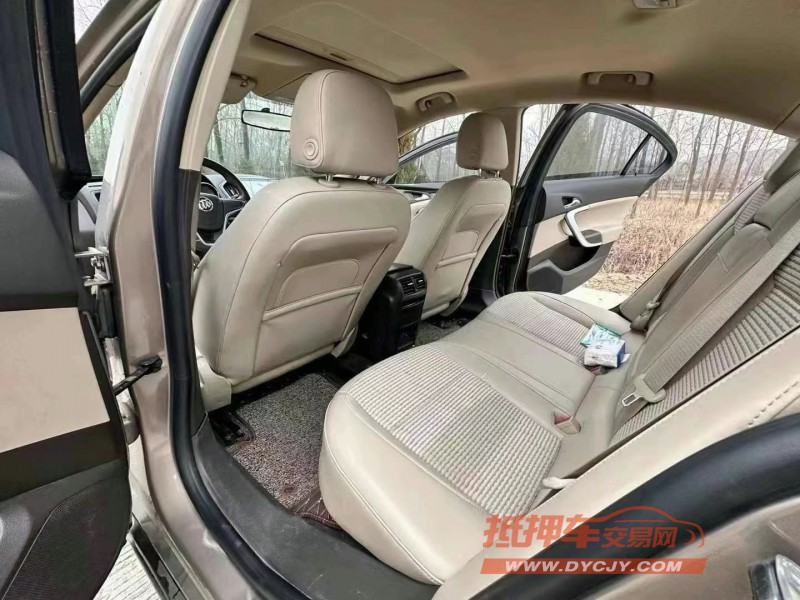 徐州17年别克君威6