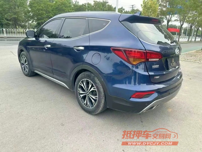 徐州17年现代新胜达4